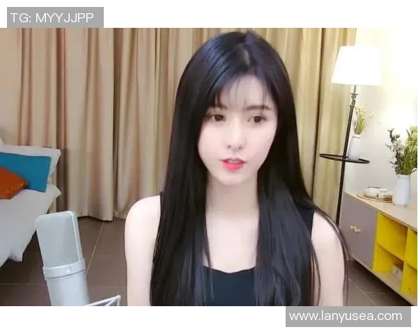 女足球主持人崛起背后的故事与挑战探索女性在足球领域的影响力与未来发展
